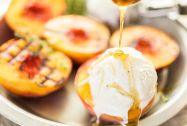 Süßspeise: Pfirsiche vom Grill