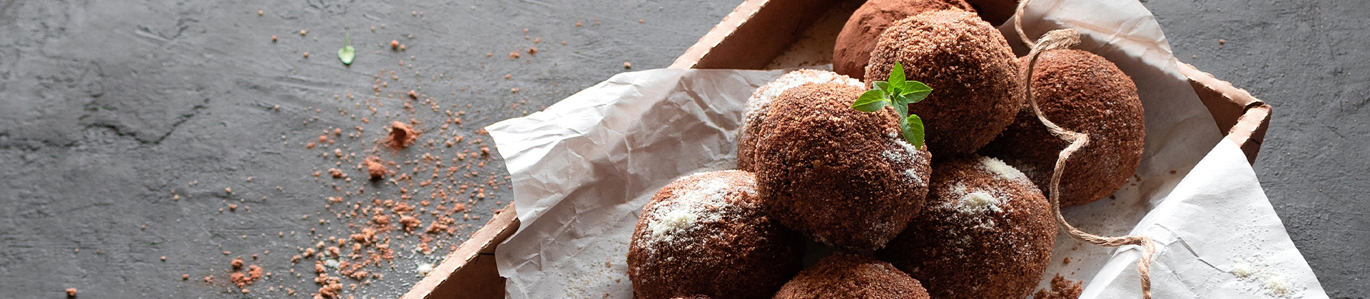 Wintersnacks - Naschen mit Köpfchen Schokotrüffel in einer eckigen Kuchenform
